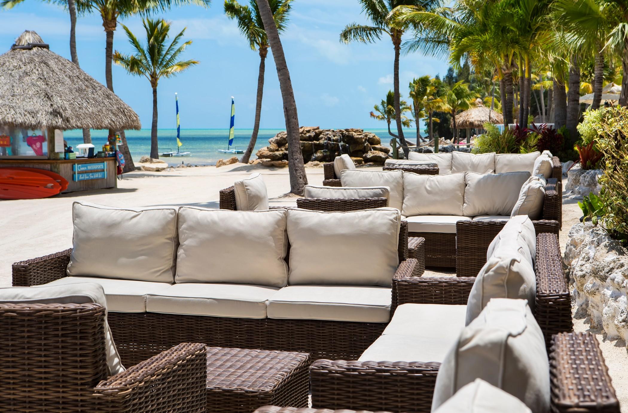 奇卡水疗小屋酒店 伊斯拉莫拉达 外观 照片 Beachfront lounge at the resort