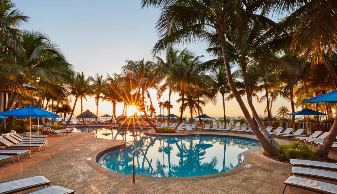 奇卡水疗小屋酒店 伊斯拉莫拉达 外观 照片 The pool at the Boca Raton Resort